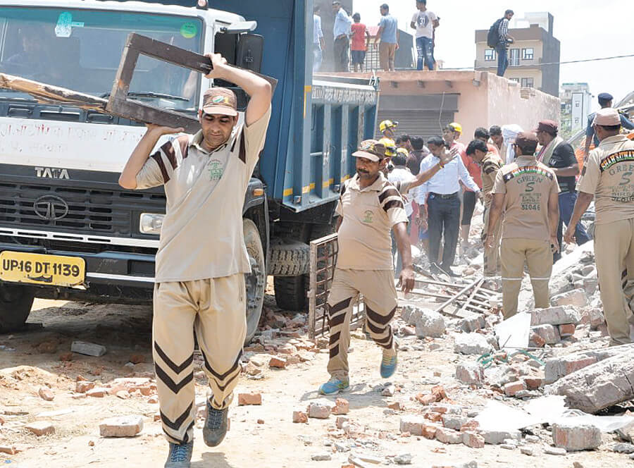 Dera Followers, Help, Building Disasters, Welfare Works, Dera Sacha Sauda, Gurmeet Ram Rahim