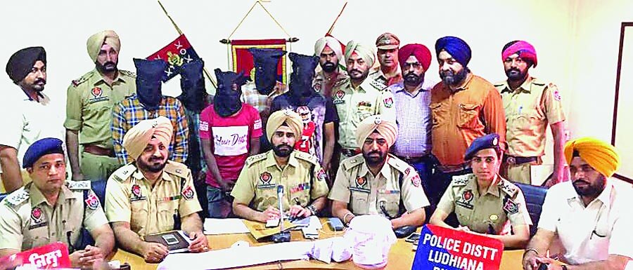 Five Arrested, Including, Weapons, Murder, Pujnab