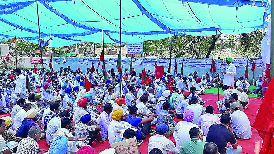 Protest, Against, SSP Office, Punjab