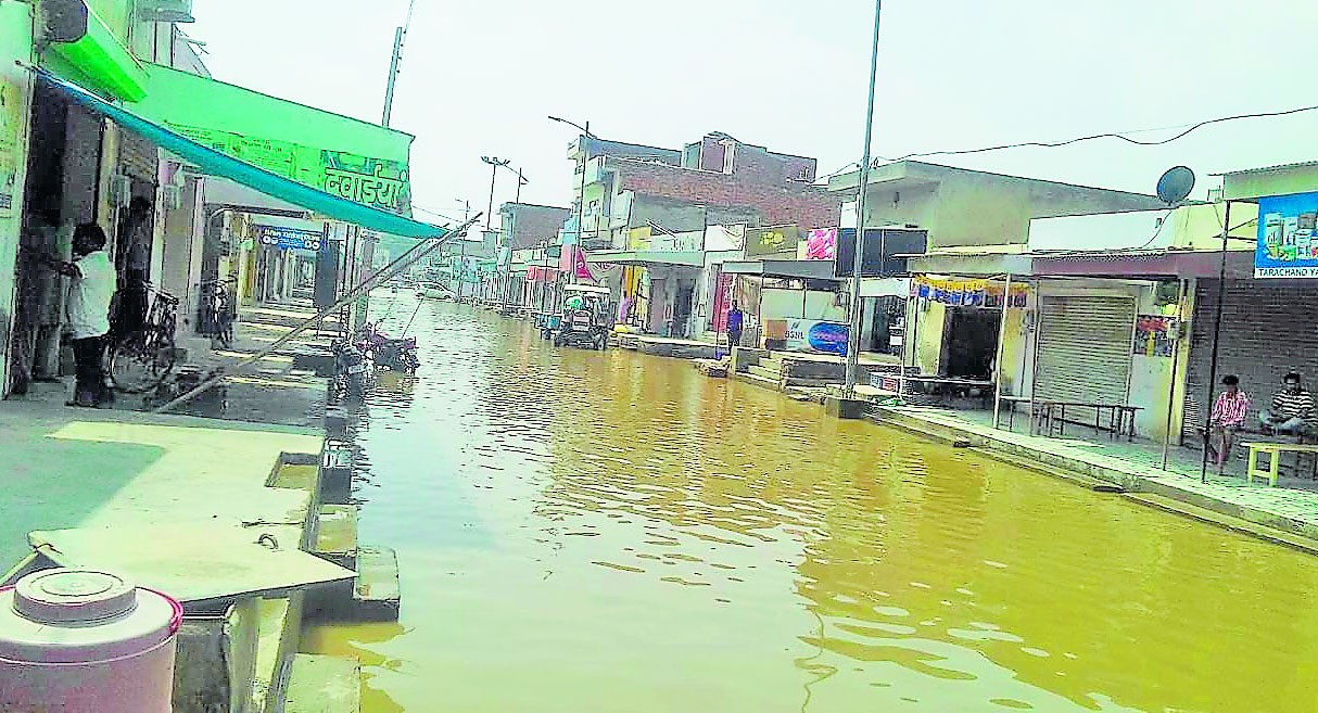 Corresponding Mandis Encircle Bus Stand