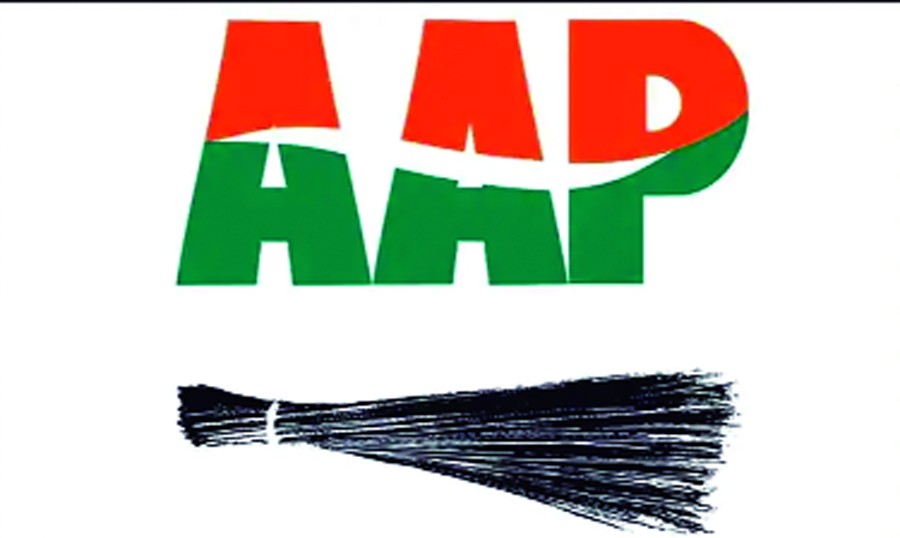 Aam Aadmi Party, Crisis