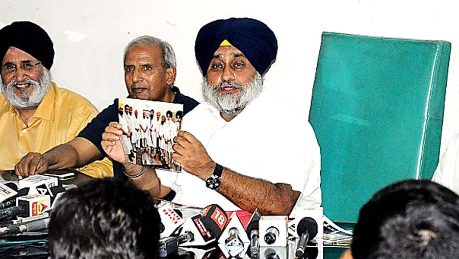 Justice, Ranjit Singh, blamed,  Report, Sukhbir Badal, Punjab