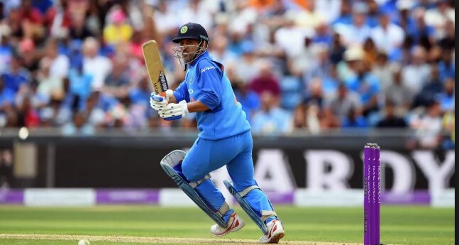 Dhoni goes out of Twenty20 squad and Australia tour