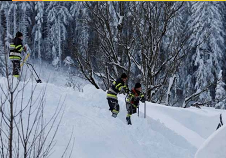 Heavy, Snow, Warning, Kashmir