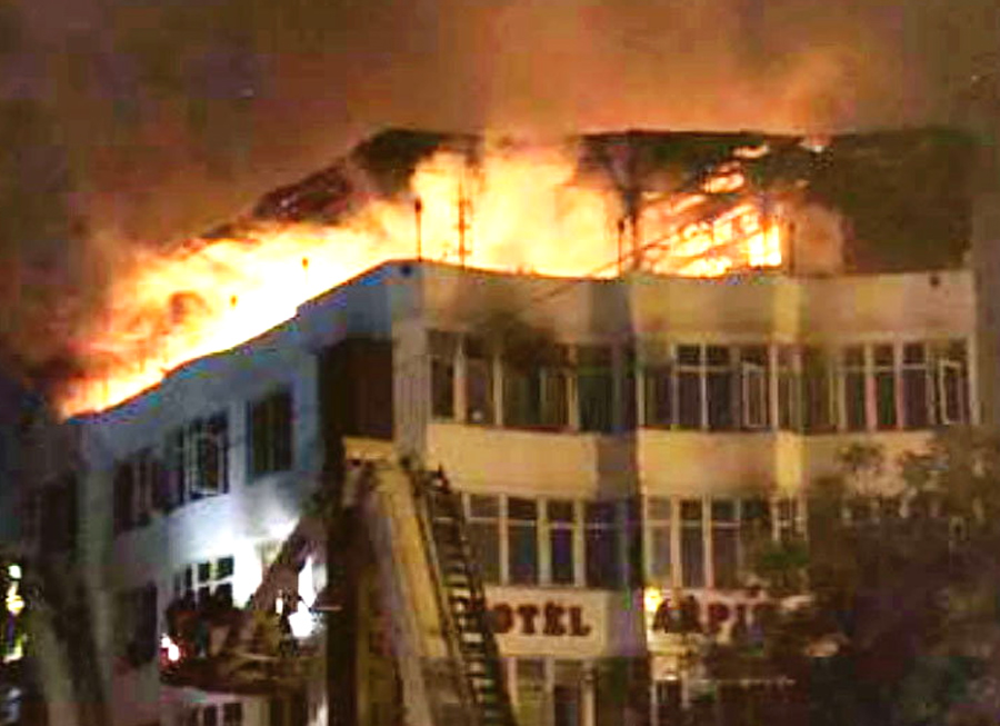 Delhi: 17 Killed In Fire At Karol Bagh Hotel