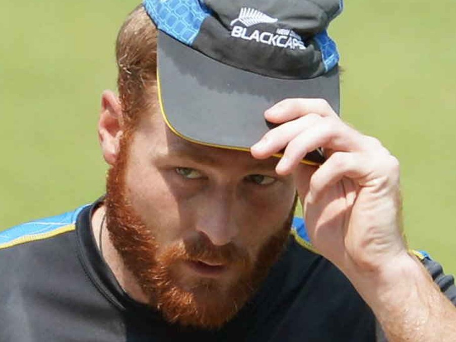 Guptill's Injury waist Suspect Play Against India Fifth ODI