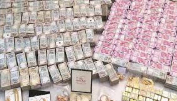 Election Commission seized 1582 crores of cash, liquor, gold, silver