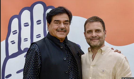 Lok Sabha elections: Shatrughan Sinha joins Congress