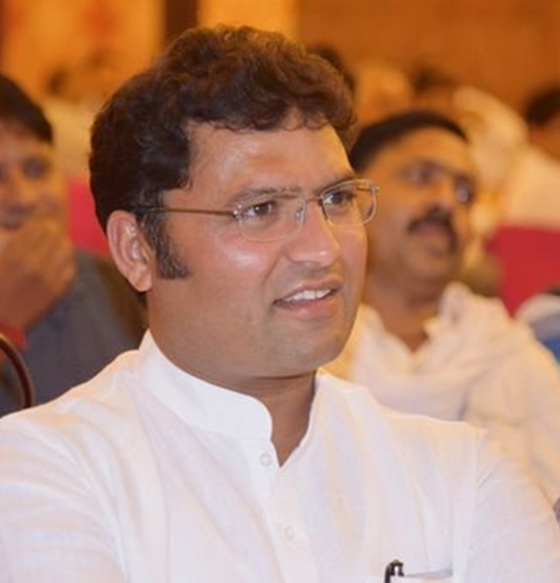 Action will be taken against the stabbers in the back: Ashok Tanwar