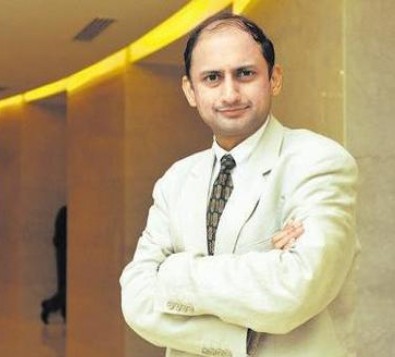 RBI's deputy governor Viral Acharya resigns