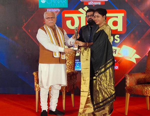 Archana Suhasini got Haryana Gaurav Award