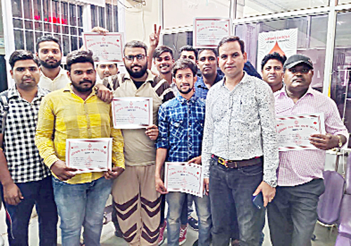 Dera devotees give blood to patients of thalassemia every month