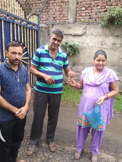 Dera follower returned Mangalasutra woman found on the way