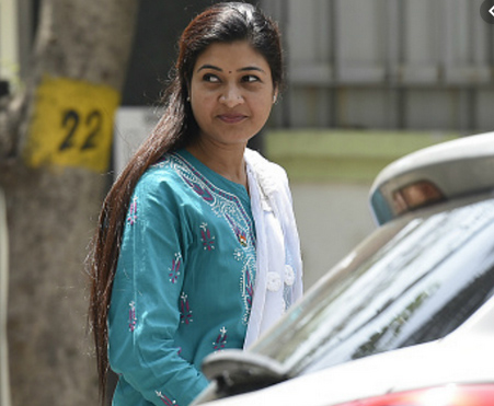 AAP MLA from Chandni Chowk Alka Lamba resigns from the party