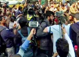 जामिया छात्रों को यूपी भवन से हिरासत में लिया Jamia students