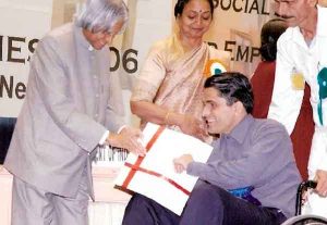 Salute-Naveen
