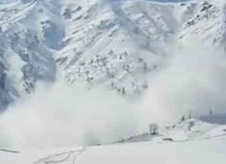 कुपवाड़ा में हिमस्खलन: एक जवान शहीद, दो घायल Avalanche in Kupwara
