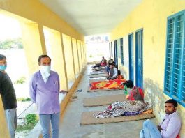 प्रवासी मजदूरों को सता रही बुजुर्ग परिजनों की चिंता Migrant Laborers