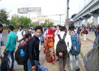 राहत की घोषणा के बावजूद मजदूरों का पलायन जारी Despite the declaration