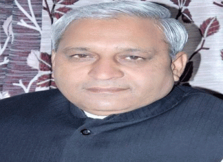 Deputy Speaker handed over one lakh checks to 11 panchayats