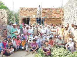 डेरा श्रद्धालुओं ने आशियाना मुहिम के तहत जरूरतमंद परिवार को बनाकर दिया ‘आशियाना’