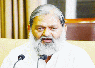 Possibilities of starting technical courses in medical colleges to be explored Vij