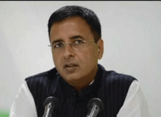 Congress MLAs picket ended after assurance of summoning session
