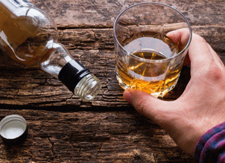 जहरीली शराब कांड मामले में भाजपा ने एडीसी को सौंपा ज्ञापन BJP submitted memorandum to ADC in poisonous liquor case