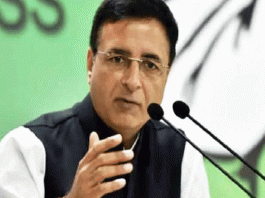 Government bringing law to end mandi system Congress