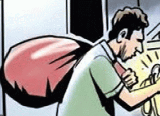 Reiki of houses on the pretext of selling balloons during the day, clearing the goods at night