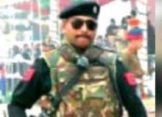 स्वैट कमांडो ने खुद को मारी गोली, मौत Swat commandos