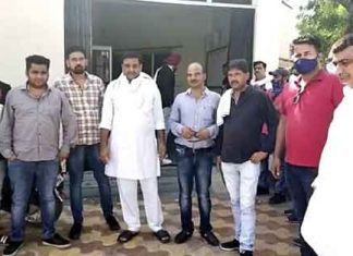 फर्जी टेंडर वोट डालने पर हंगामा, विरोध के बाद किया निरस्त fake-tender-vote