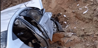 Four people died, one injured in a car in a road accident
