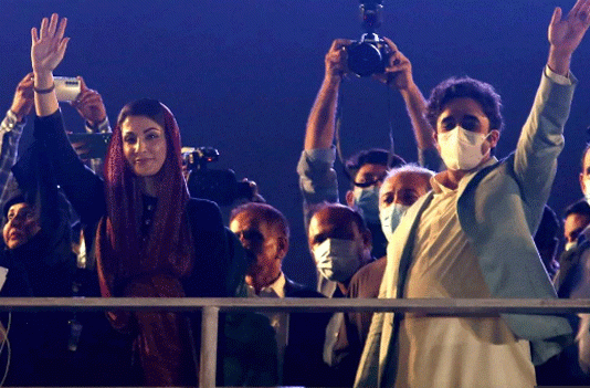 Opposition parties mobilized in Pakistan, government in action