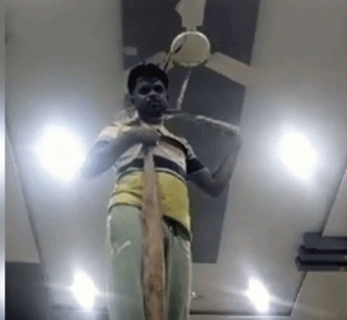 Truck driver hanged live on Facebook