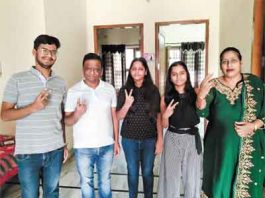 Twin sisters success in NEET exam