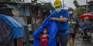 Cyclone 'Goni' kills 10 in Philippines