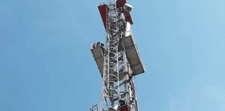 Demand to issue merit list, four unemployed teachers of the union climbed the tower