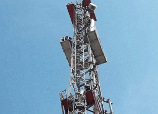 मेरिट लिस्ट जारी करने की मांग, यूनियन के चार बेरोजगार अध्यापक टॉवर पर चढ़ गए थे Demand to issue merit list, four unemployed teachers of the union climbed the tower