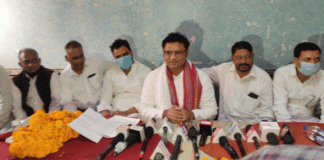 Government is working to protect liquor mafia Ashok Tanwar