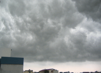 Light drizzle and thunderstorms are expected in Punjab