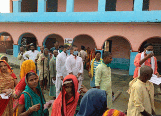 बिहार में दूसरे चरण का मतदान शुरू Second phase voting begins in Bihar