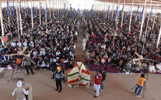 नम आंखों से मनोहर लाल इन्सां को श्रद्धांजलि भेंट Tribute to Manohar Lal Insan with moist eyes - Sach Kahoon news