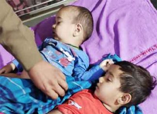 One-Woman-and-two-Children-