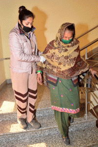 Operation of eye patients started in the camp