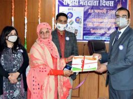 शुरू हुई ई-एपिक ऐप, अब डाउनलोड कर सकते हैं वोटर कार्ड E-Epic App