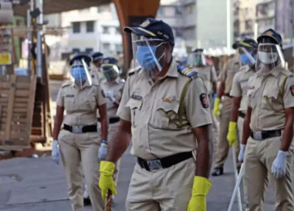 Red Fort commotion Delhi Police arrests three youths of Sampla