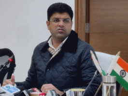 Farmers protest against Deputy Chief Minister