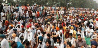 Protests against agricultural laws continue at Badowal and Khatkad toll plazas