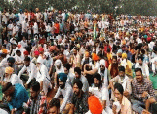 Protests against agricultural laws continue at Badowal and Khatkad toll plazas